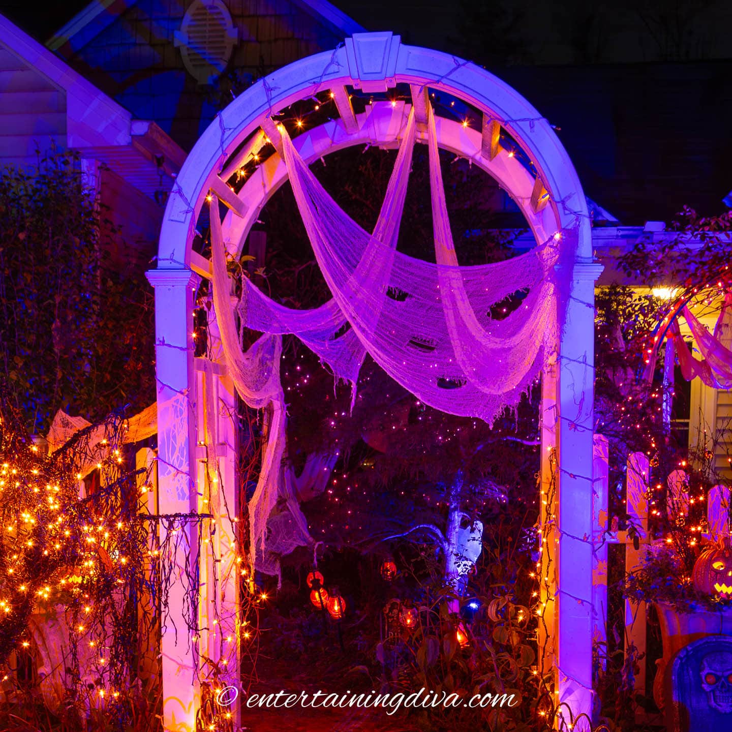 Halloween Outdoor Lighting Ideas: 25+ Spooky Ways To Light Your Yard