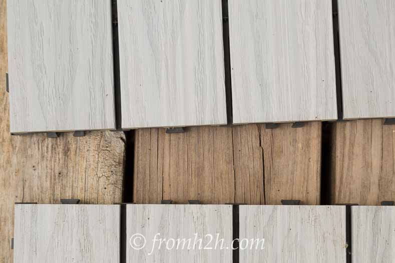 Notches on the ends of the tiles click together