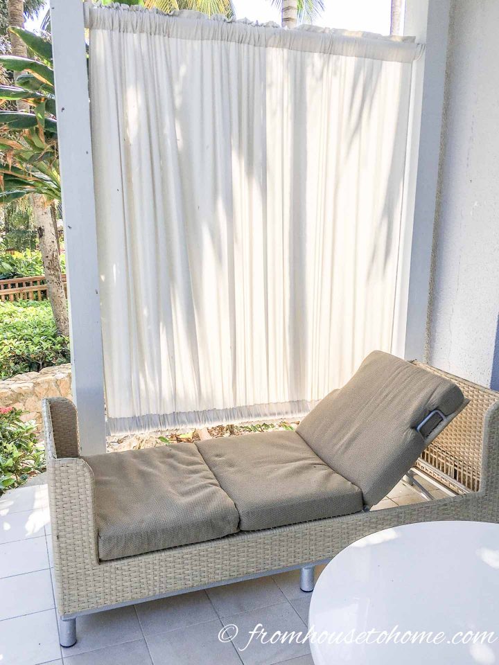 Canvas wall privacy screen