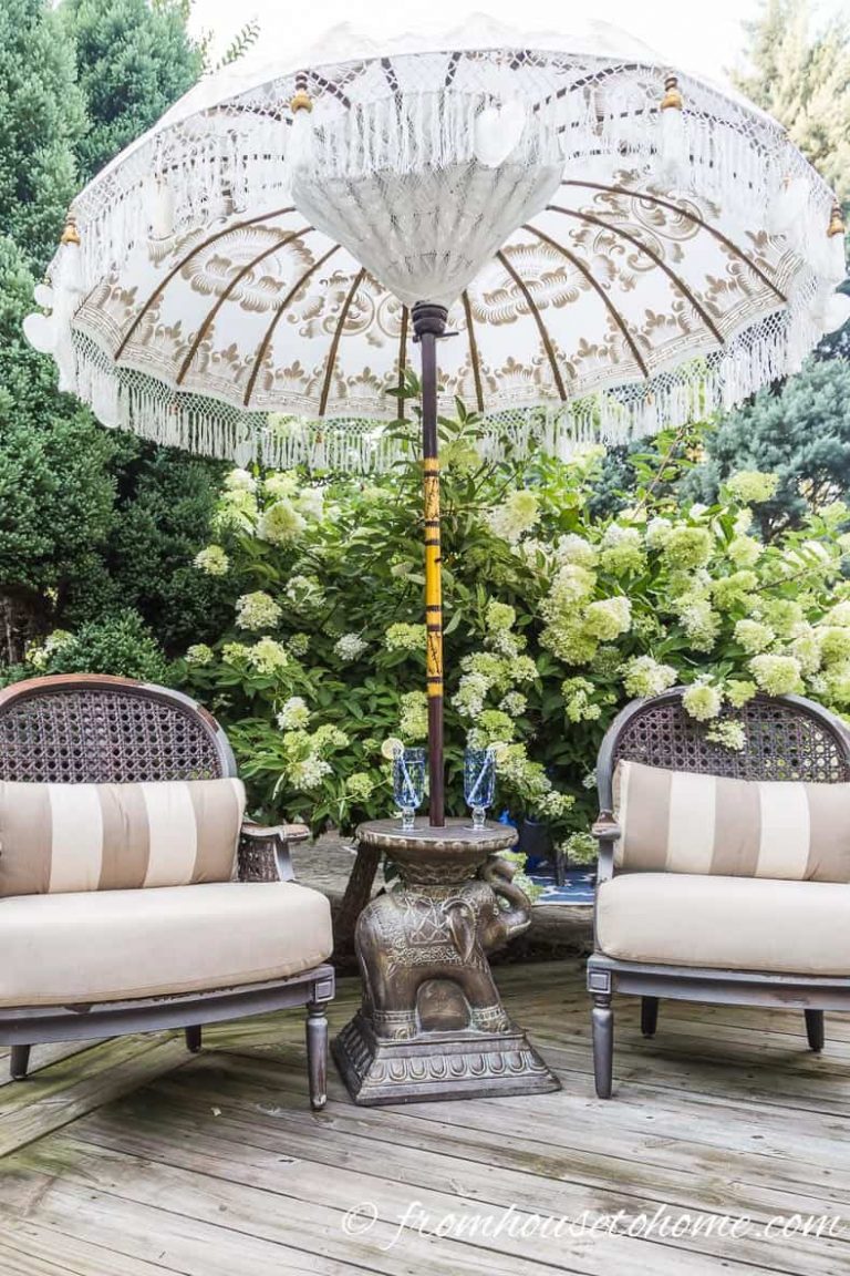 Small Patio Decorating Ideas That Will Turn Your Deck Into An Outdoor Oasis