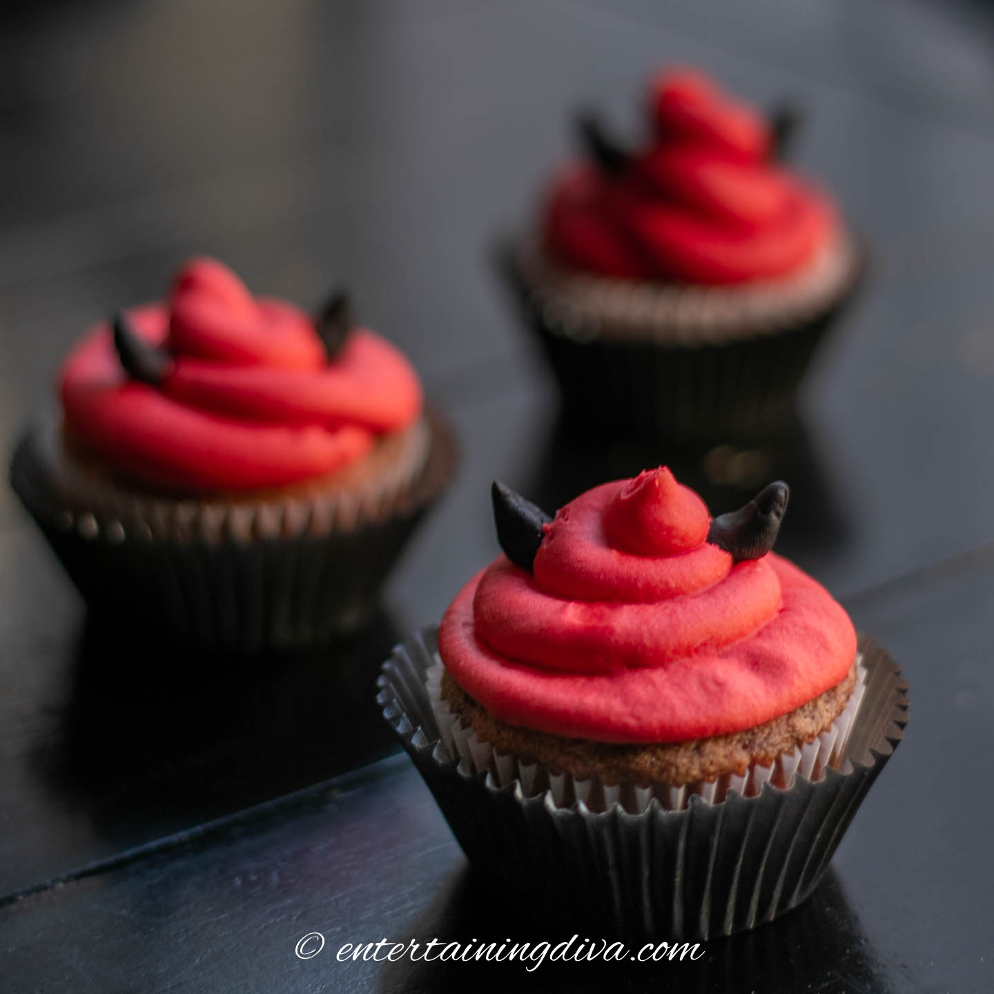 Devil Halloween Cupcakes