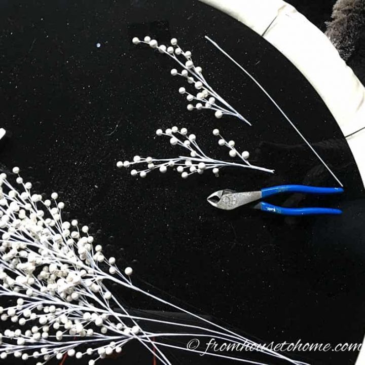 Multi-stemmed pearl picks cut into smaller pieces