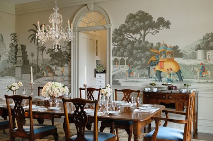 Small dining room with mural wallpaper