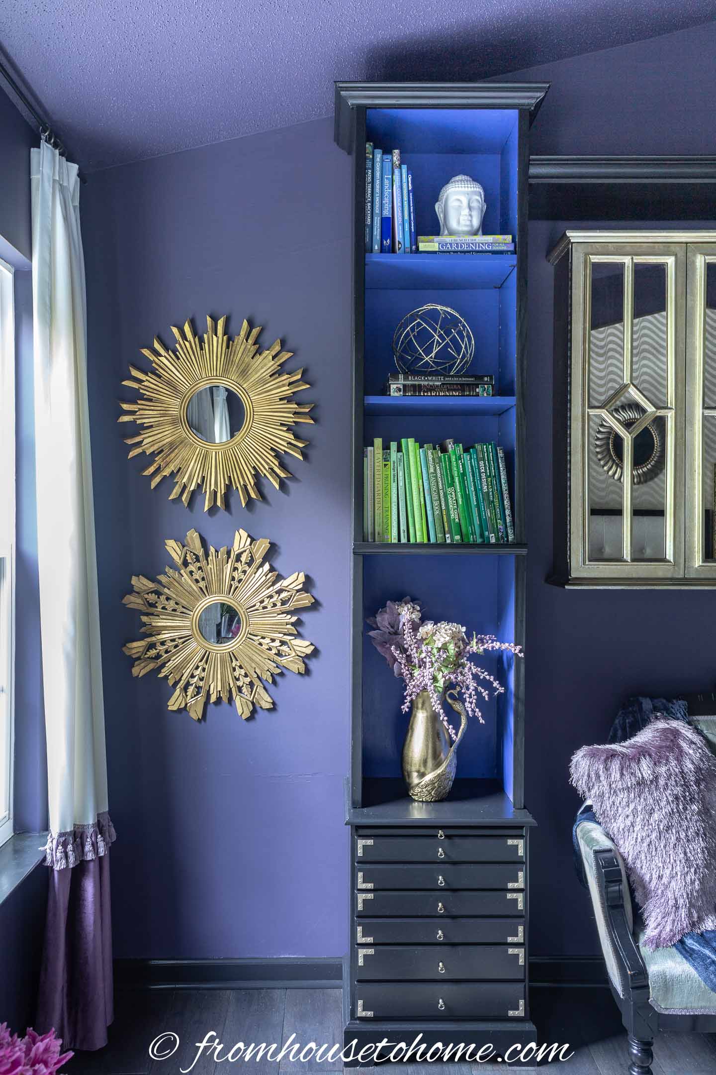 Bedroom with the walls and the ceiling painted purple