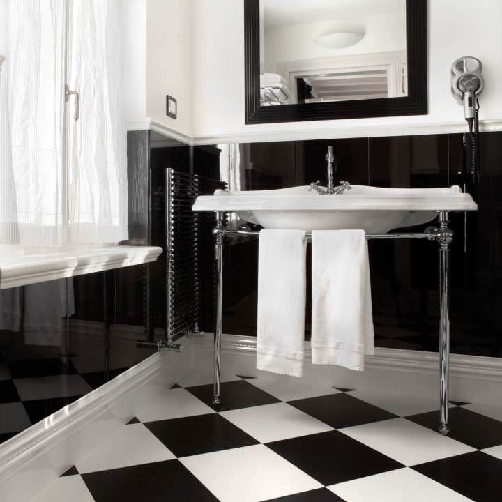 Black And White Bathroom Floor Tile Ideas, Bathroom Floor Tile Black And White