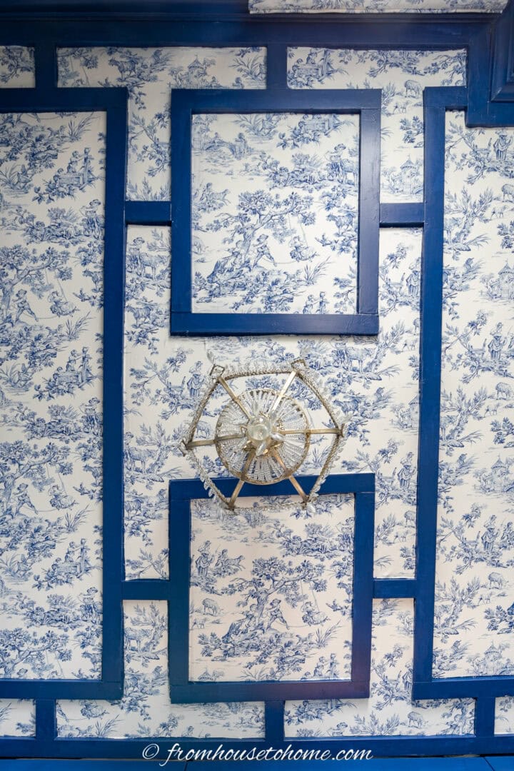 Craftsman-style moldings on the ceiling