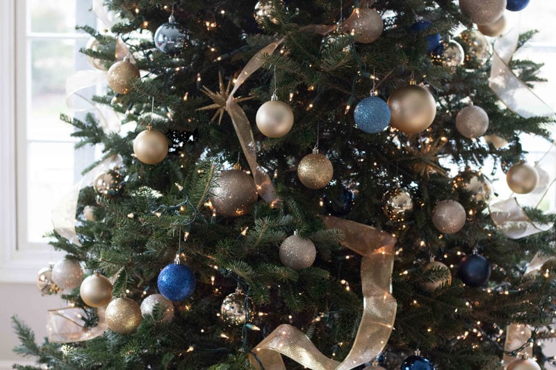 simple blue and gold christmas tree