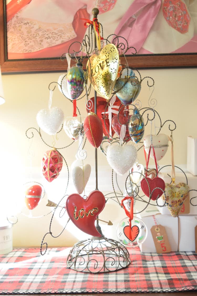 sentimental heart christmas tree