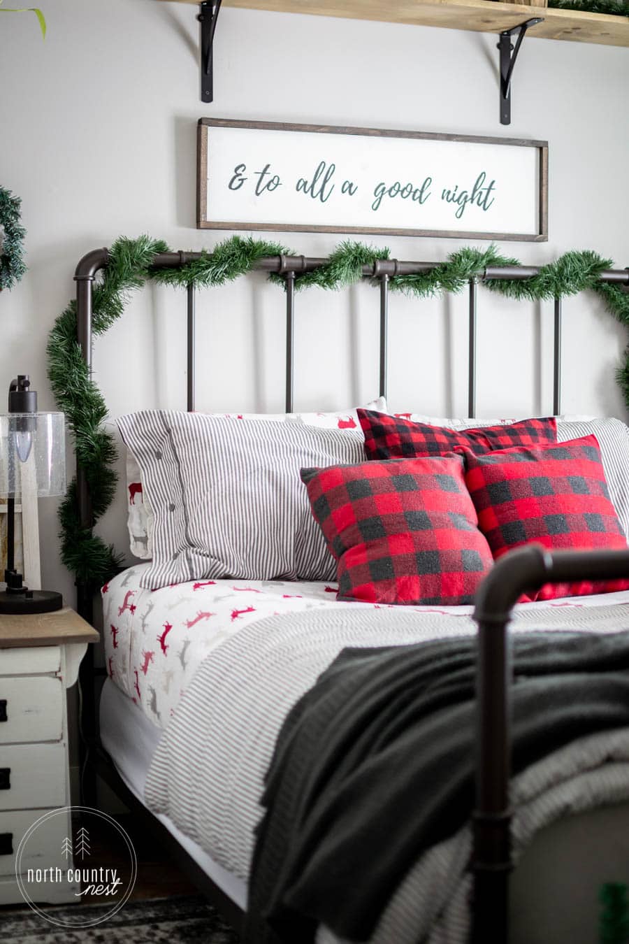 rustic guest bedroom holiday decor ideas