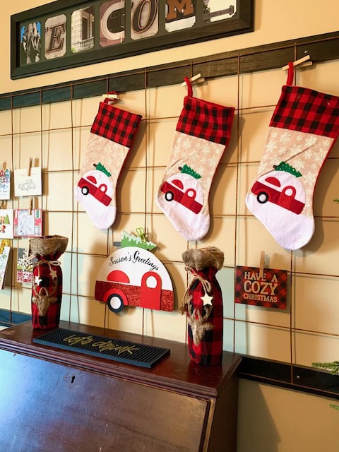 red buffalo plaid christmas decor
