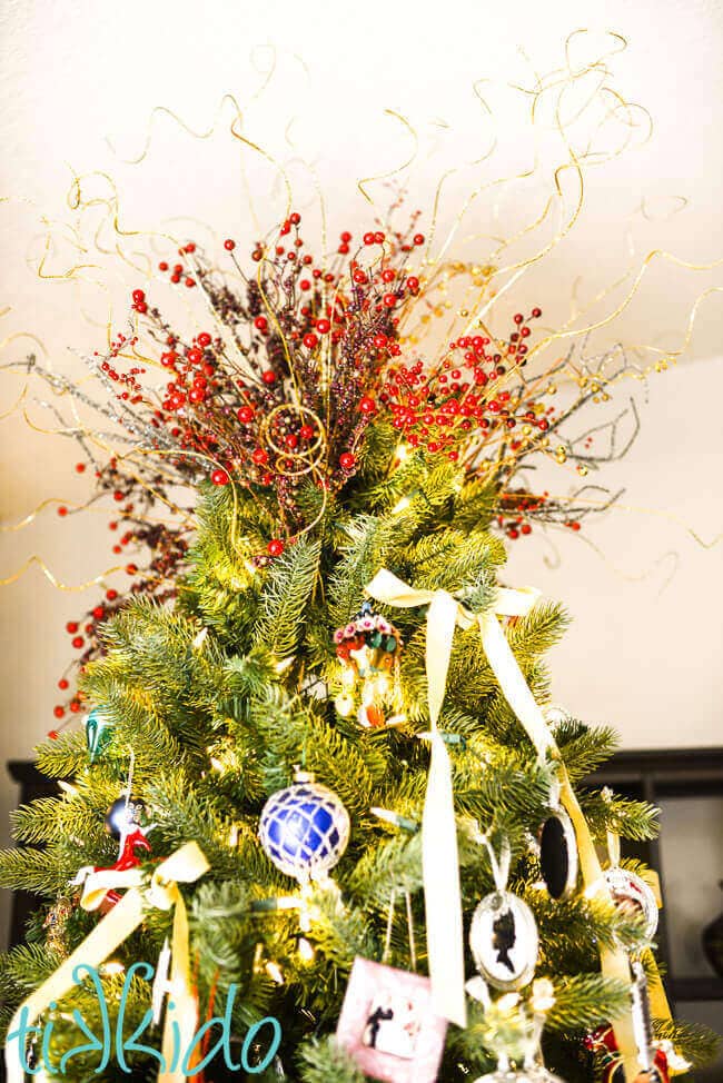 easy, dramatic, diy christmas tree topper