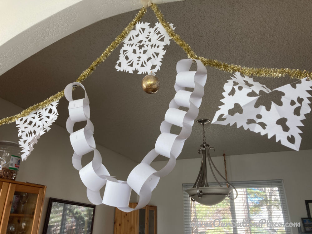 simple elf movie holiday decorations