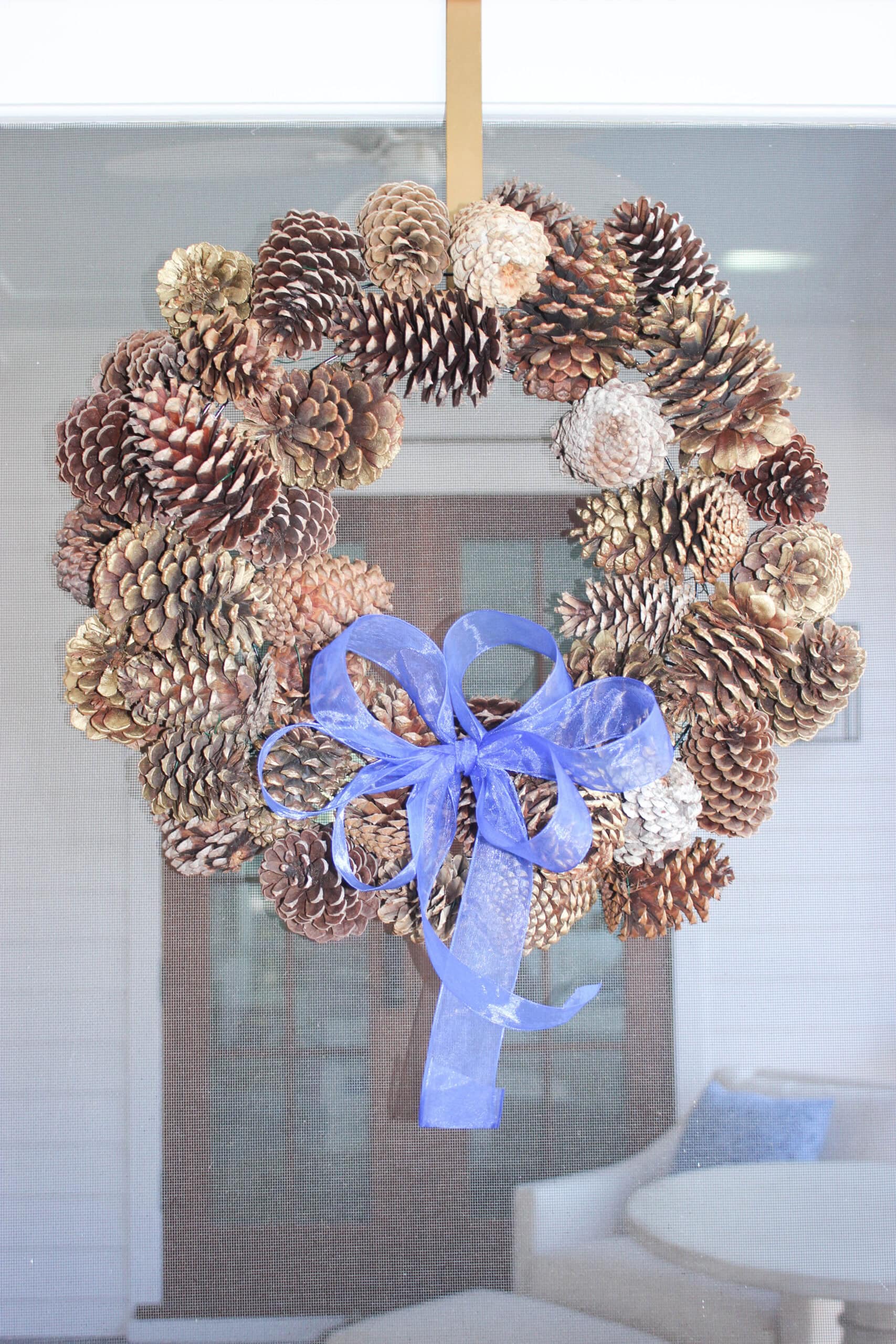 natural pine cone wreath