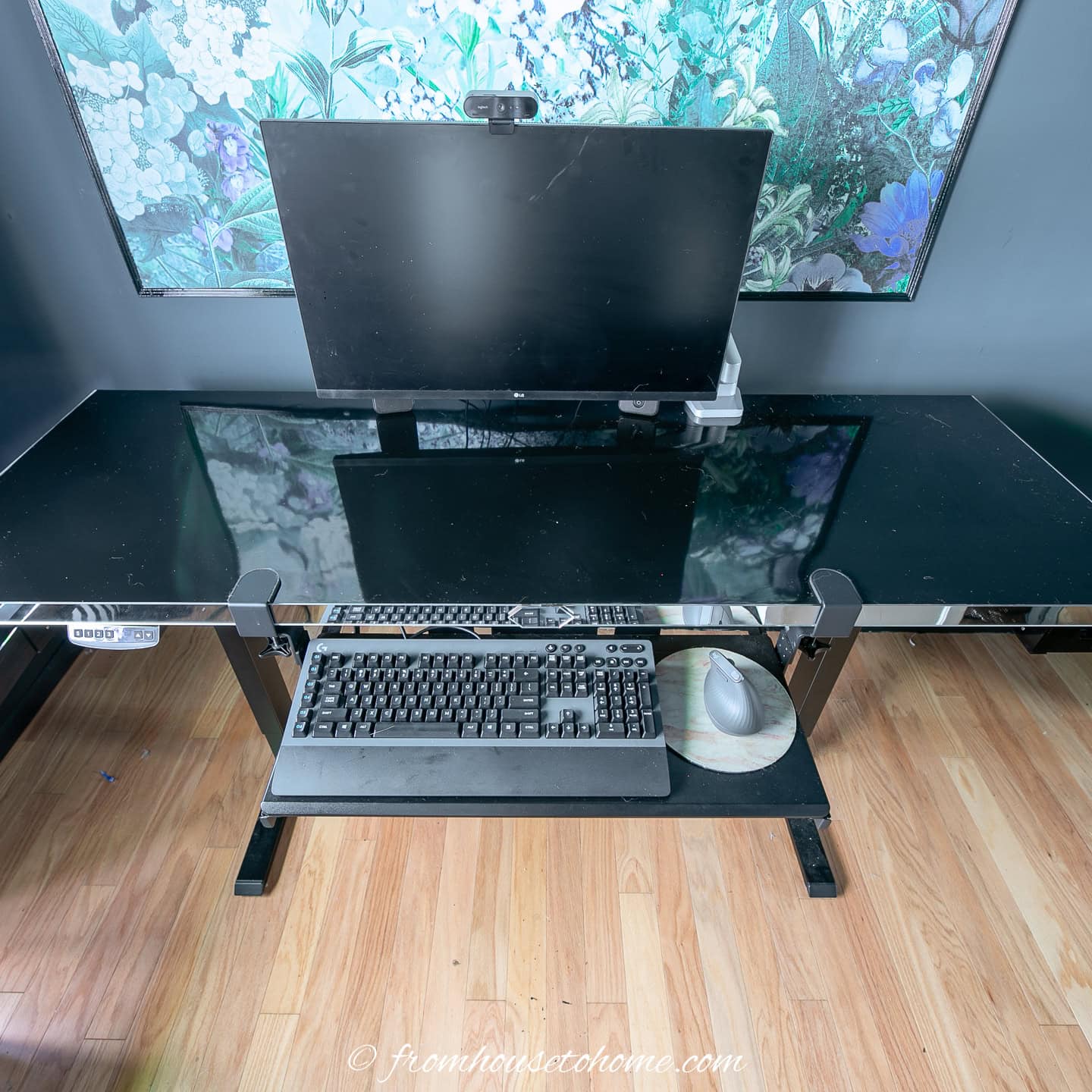 DIY Electric Sit Stand Desk (With A Custom Desktop)