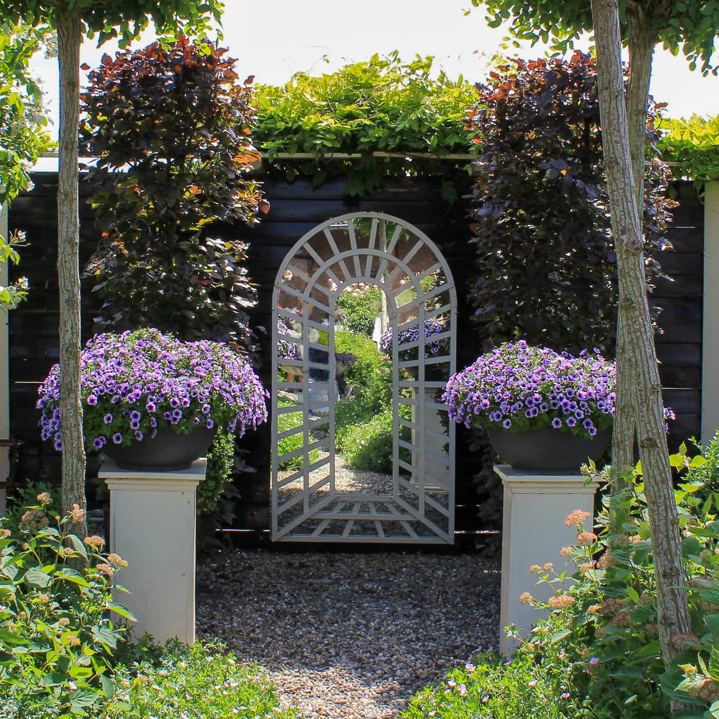 18 Garden Mirror Ideas For Creating A Secret Garden Feel