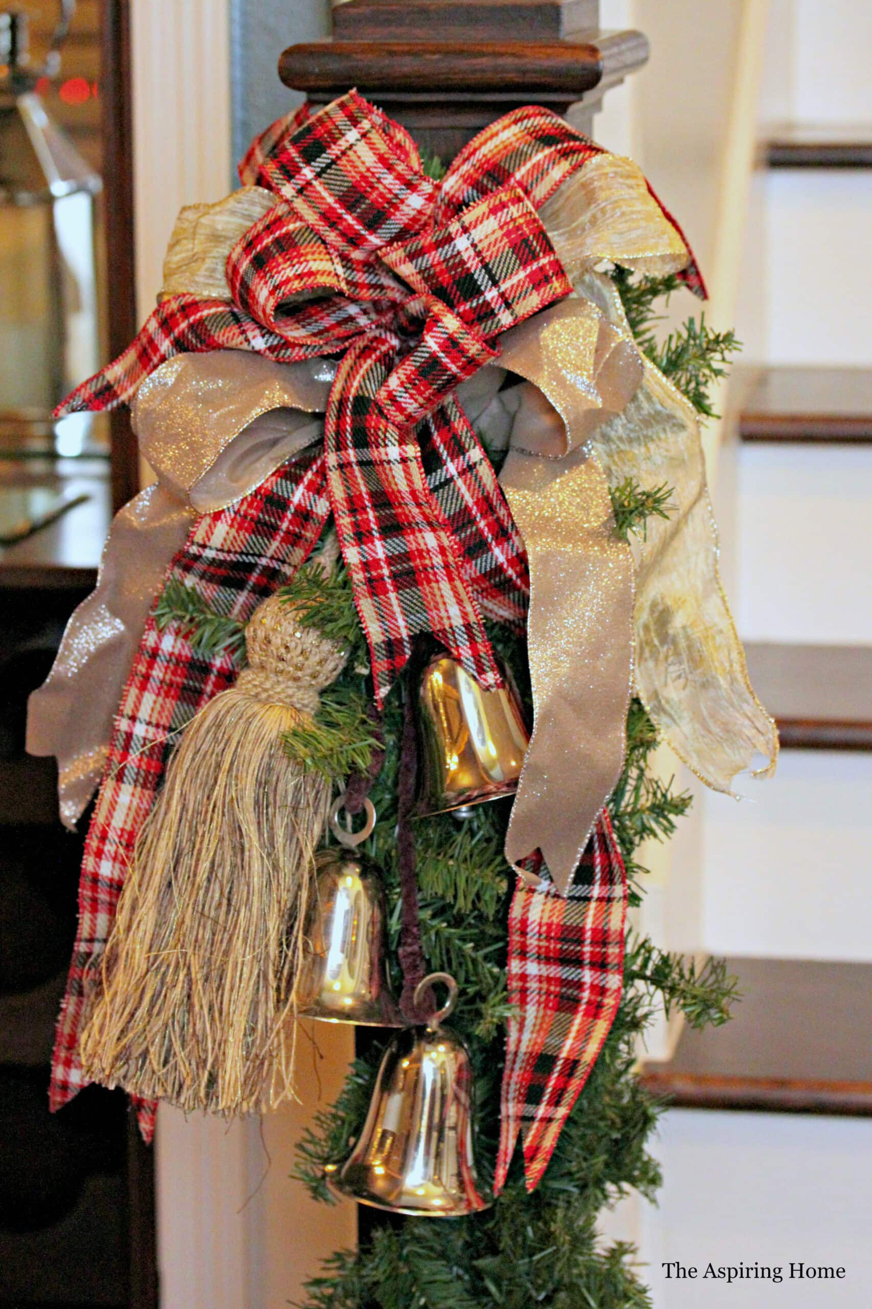 how to make a simple christmas bow