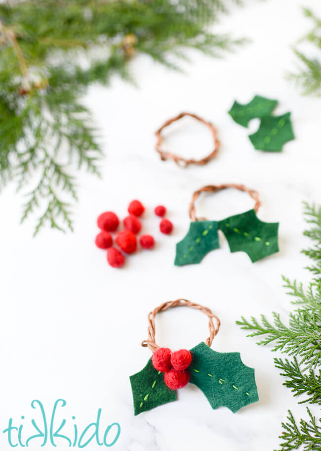 felt holly christmas napkin rings